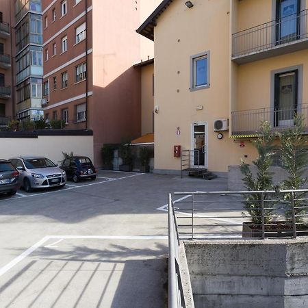 Albergo Residenza Al Teatro Údine Exterior foto
