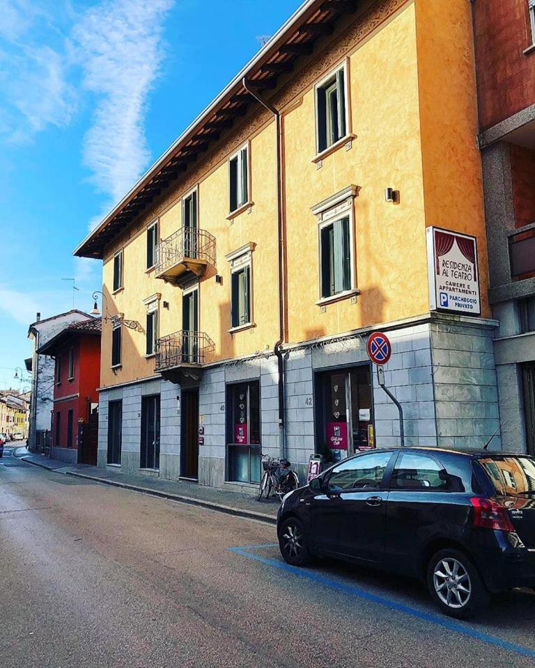 Albergo Residenza Al Teatro Údine Exterior foto